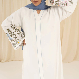 Abaya sur mesure : développement de designs personnalisés pour les marques de mode à label privé et les collections de boutiques - Product Image 5