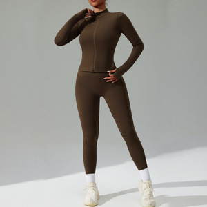 Ensemble de sport pour femmes sur mesure en gros, ensemble de yoga sans couture à manches longues, ensemble de fitness à séchage rapide en 3 pièces - Product Image 4