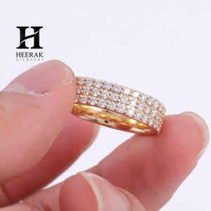 Bague en or 14 carats à plusieurs rangs sertis de diamants - Bague éternelle de luxe avec diamants de laboratoire/naturels - Product Image 2