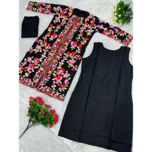 Conjunto de traje de diseñador para mujer con bordado de Cachemira - Product Image 6