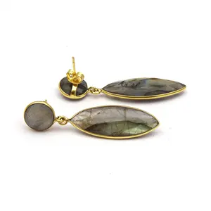 Boucles d'oreilles en labradorite naturelle, boucles d'oreilles en forme ronde/marquise plaquée or, bijoux uniques pour femmes - Product Image 1