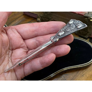 Impresionante Broche de Plata de Ley Escocesa Vintage con Diseño de Animal Mítico Celta para Kilt - Product Image 5