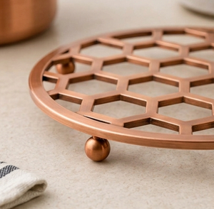 Round Copper Hexagonal Metal Trivet Heat Resistant Stainless Steel <b>Table</b> Mat <b>Table</b> <b>Decoration</b> & <b>Accessories</b> - Product Image 4