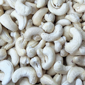 Trusted Factory Raw Cashew <b>Nut</b> Wholesale Cashew <b>Nuts</b> Ww180 Premium Vietnam Cashew <b>Nuts</b> Customized Packing - Product Image 1