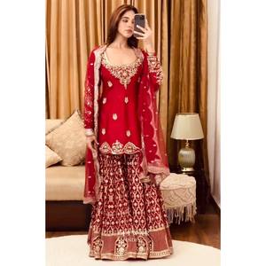 FANCY GEORGETTE BORDADO SECUENCIA TRABAJO TOP SHARARA CON DUPATTA ROJO - Product Image 1