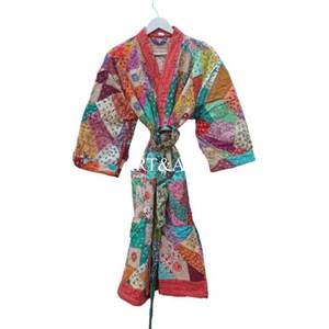 Robe Kimono Courte Vintage Chic en Kantha Brodé, Manteau Indien pour Femme Été Hiver, Manches Longues Matelassé 100% Coton Col en V - Product Image 1