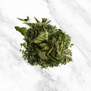 Hojas de menta secas totalmente naturales, hierbas enteras a base de plantas para la fabricación de alimentos saludables - Product Image 2