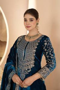 Ensemble de robe de soirée Kurta Kurti pour femme en velours de viscose bleu, tissé, avec broderie lourde, imprimé feuille d'aluminium, manches longues, protection solaire - Product Image 4