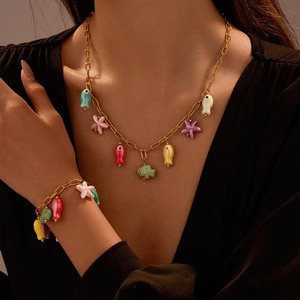 Collar con Dijes de Estrella de Mar y Pez Esmaltados Coloridos, Chapado en Oro de 18K, de Acero Inoxidable, Set de Joyería Oceánica para Mujer - Product Image 1