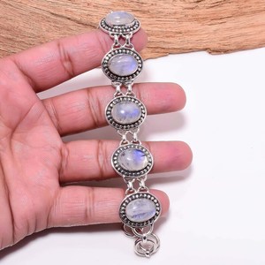 Bracelet ovale en pierre de lune arc-en-ciel, éclat bleu, style bohème, argenté, fait main, bijou en pierre précieuse, cadeau pour elle - Product Image 2