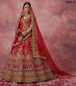 Colecciones de Terciopelo para Novias Indias con Trabajo Zarkhan de Fabzone Modelo FZBELLA - Product Image 1