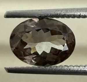 พลอยแกรนเนตเปลี่ยนสีธรรมชาติ ชามิม เจมส์ รูปไข่ ขนาด 7x5 มม. สีเทาแดง พลอยเม็ดเดี่ยว คุณภาพพรีเมียม สำหรับทำเครื่องประดับ แหวน จี้ - Product Image 1