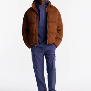 Abrigo Cálido de Invierno con Diseño de Logotipo Personalizado OEM, Chaqueta Acolchada para Hombre, Chaqueta de Invierno Resistente al Agua - Product Image 1