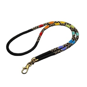 Portacredenciales y Llavero de Moda, Elegante y Personalizable, Hecho a Mano, con Cordón para el Cuello, para Profesores - Product Image 4