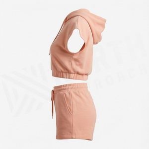 Ensemble 2 pièces pour femme : Crop top à capuche et short, couleur unie, coupe décontractée, sweat-shirt à manches courtes au-dessus du genou, tenue de printemps - Product Image 3