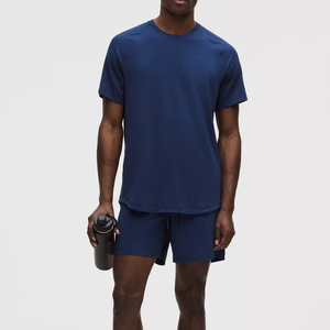 Shorts de sport décontractés pour hommes en toile à séchage rapide, respirants, avec fentes latérales, taille élastique, pour fitness et course à pied - Product Image 1