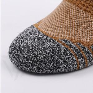 ML184 Nouvelle conception Chaussettes de sport basses rembourrées résistantes aux accrocs pour hommes, respirantes, athlétiques, durables, couleur personnalisable, par paire - Product Image 6