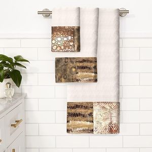 Set di 3 Asciugamani da Bagno di Lusso Contemporanei dello Zambia, Asciugamani con Stampa Animalier per Bagno e Mani - Product Image 3