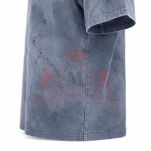 Camiseta cómoda de hombros caídos con efecto desgastado por el sol, de material transpirable, para uso diario informal y aventuras al aire libre. - Product Image 3
