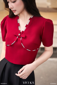 Plain Dyed Women's V-Neck Bow Detail Crop Blouse THETIS Vietnam VIVI KA Casual Spandex / Polyester <b>Balloon</b> Sleeve - Product Image 4