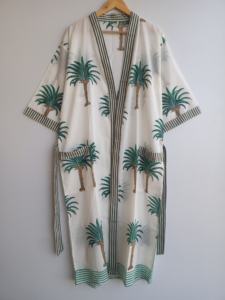 Robe kimono en coton faite à la main pour femmes, imprimé palmiers, passepoil contrastant, poches avant, tenue de plage, robe de détente - Product Image 6