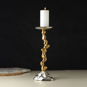Juego de Dos Portavelas de Metal Plateado Texturizado con Pedestales Esculpidos en Forma de Guijarros Dorados, Piezas Decorativas de Lujo - Product Image 5