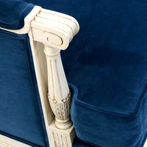 โซฟาห้องนั่งเล่นสไตล์ยุโรปคลาสสิกสมัยใหม่ โครงไม้สักแท้ หุ้มผ้าบุเบาะพนักพิงสวยงาม โซฟาสามที่นั่ง - Product Image 4