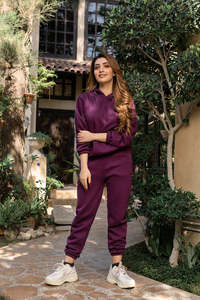 Wholesale Women Solid Color Hoodie and <b>Jogger</b> Pants Set Custom Logo Manufacturer Women's Hoodies Sets - Product Image 4