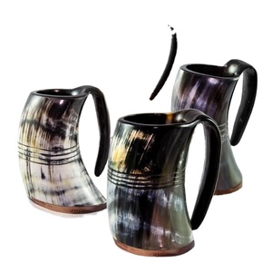TAZAS DE CUERNO DISEÑADAS FÁBRICA DE LA INDIA PRODUCTOS ARTESANALES Taza para beber con cuerno Nuevo diseño Cuerno natural Beber vikingo original - Product Image 1
