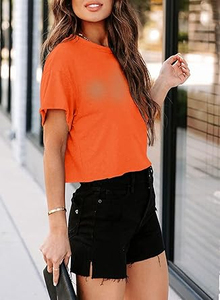 เสื้อยืดครอปท็อปสีพื้นแบบสวมใส่สบายทรงเข้ารูปสำหรับฤดูร้อน เหมาะสำหรับออกกำลังกาย ผ้ายืดสแปนเด็กซ์ สำหรับผู้หญิง - Product Image 2