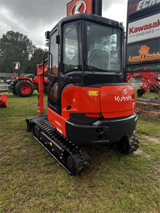 Mini-excavatrice Kubota KX033-4 de 3 tonnes, compacte et puissante, modèle 2025, idéale pour la construction, avec garantie d'un an et accessoire godet. - Product Image 4
