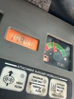 Loader Skid Steer S300/S160/330 Bekas Model 2021 Berat Operasi 3 Ton Mesin Gearbox Pompa Performa Unggul Tersedia untuk Dijual