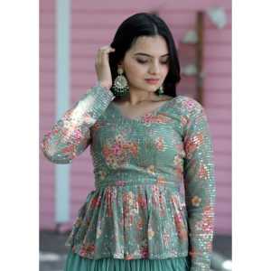 Imprimé de fleurs riches avec paillettes brodées Travail Lehenga Choli - Product Image 1