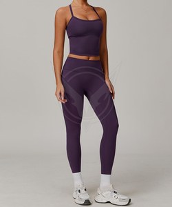 Ensemble de yoga 2 pièces violet uni tendance avec leggings taille haute et bretelles croisées, col carré, tenue de fitness pour femme - Product Image 2