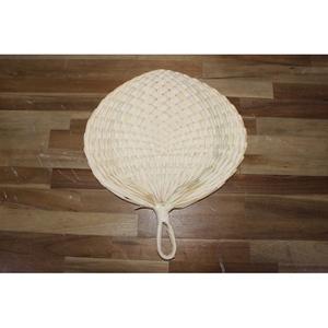 Ventilador de Mano Portátil 2025 de Bajo Ruido con Batería, Cabezal Oscilante de Gran Ángulo, Tres Velocidades, Gran Salida de Aire, para Uso en Automóvil - Product Image 2