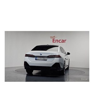 BMW Serie 5 520i M Sport 2023, 18,291 km, Caja de Cambios Automática, Asientos de Cuero, Volante a la Izquierda, Cámara Trasera - Product Image 4