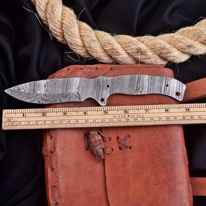 Lame de couteau Skinner artisanale en acier Damas de 10 pouces pour la fabrication de couteaux en acier à haute teneur en carbone, la chasse, les aventures en plein air et le camping - Product Image 4