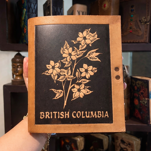 Diario de Cuero A5 Personalizable Hecho a Mano - Cuaderno Vintage Cosido a Mano con Papel de Algodón con Borde Rústico para Dibujar y Regalar - Product Image 1