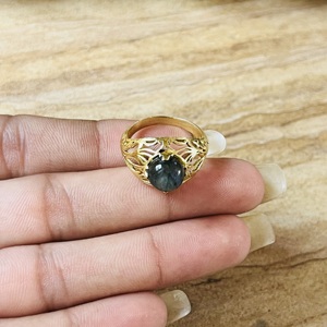 Anillo Vintage de Latón Chapado en Oro con Filigrana de Vid y Labradorita, Diseño Botánico Hueco, Anillo Artesanal al por Mayor, Favorito del Mercado - Product Image 2
