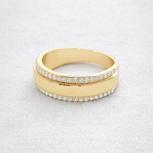 Anillo de compromiso minimalista de media eternidad con diamante natural de corte redondo de 0.30 ct para mujer, banda de oro amarillo macizo de 14K de 2.50 mm - Product Image 2