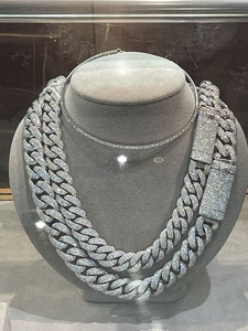 Collar de Cadena Cubana Hip Hop Chapado en Oro de 14K con Corazón de Moissanita Totalmente Cubierto de Diamantes, 20 Pulgadas, Unisex, Regalo - Product Image 1