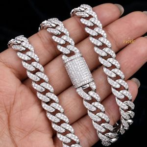 สร้อยคอฮิปฮอปแบบ Cuban Link ชุบทอง 18K ประดับเพชร Moissanite เกรด VVS - Product Image 3