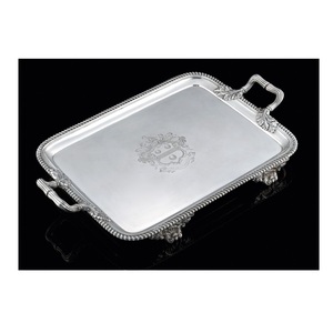 Bandeja Rectangular Plateada de Lujo con Escudo Grabado - Plato Decorativo para Servir Té y Café - Product Image 2
