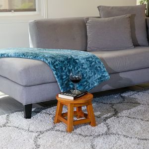 Taburete de madera tallado con forma de hoja de arce, color natural, otros muebles infantiles - Product Image 6