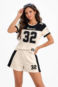 Ensemble short 2 pièces pour femmes, style sportif, color block, imprimé numéro, t-shirt à col rond, tenue d'été décontractée - Product Image 4