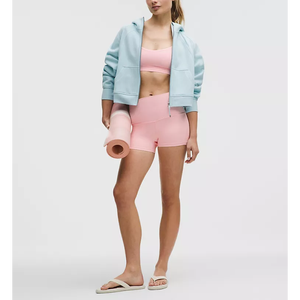 Ensemble de yoga 2 pièces personnalisé avec logo, patchwork, léger, écologique, réversible, respirant, taille basse, short de yoga froncé pour lifter les fesses - Product Image 1