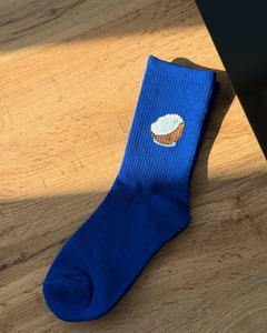 Chaussettes en coton personnalisées imprimées avec motifs de fruits, chaussettes mi-mollet, ambiance estivale, logo décontracté, broderie jacquard, fabricant de chaussettes en gros - Product Image 3