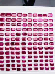 Lot de pierres précieuses en rubis naturel taillées en émeraude, qualité AAA, superbe lustre, belle couleur, polissage parfait, idéal pour la création de bijoux. - Product Image 5