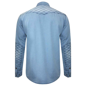 Chemise en jean pour homme à manches longues, décontractée et tendance, boutonnée, en tissu denim doux et confortable, col classique, poche poitrine, durable - Product Image 6