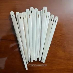 Aiguille à coudre traditionnelle en os de buffle, outil de couture naturel fait main, aiguille durable, accessoire pour artisanat du cuir, pour le tissage et la couture - Product Image 1
